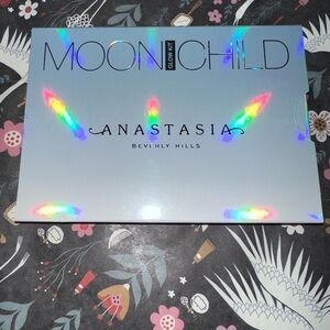 Anastasia Beverly Hills Moonchild Glow Kit with Rainbow Hues